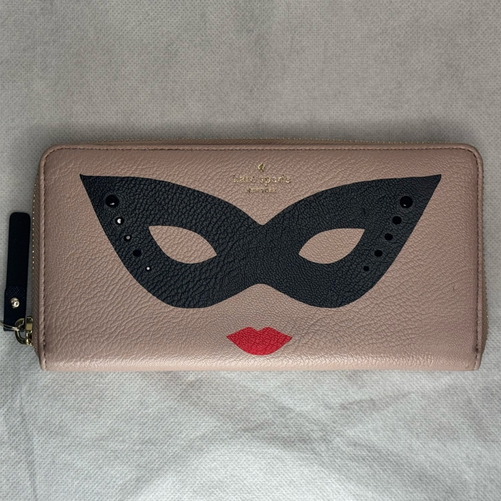 Kate Spade Dress the Part Mask Lacey Pink Zip Around Wallet Red Lips RARE